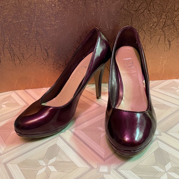 Suzy shier Pretty Plum Pumps - Picture 4 of 5